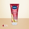 Vaseline Gluta Hya Serum Burst Lotion Pro Age Restore