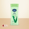 Vaseline Intensive Care Aloe Soothe Body Lotion For Dehydrated Skin 2